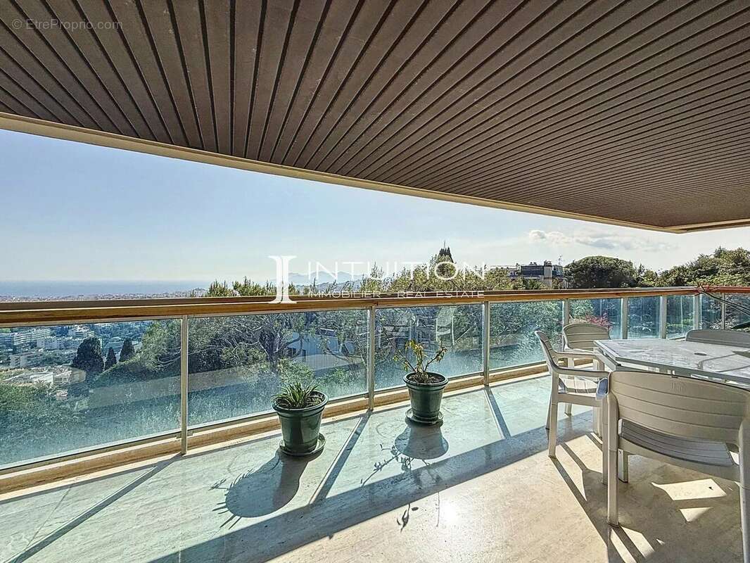 Appartement à LE CANNET
