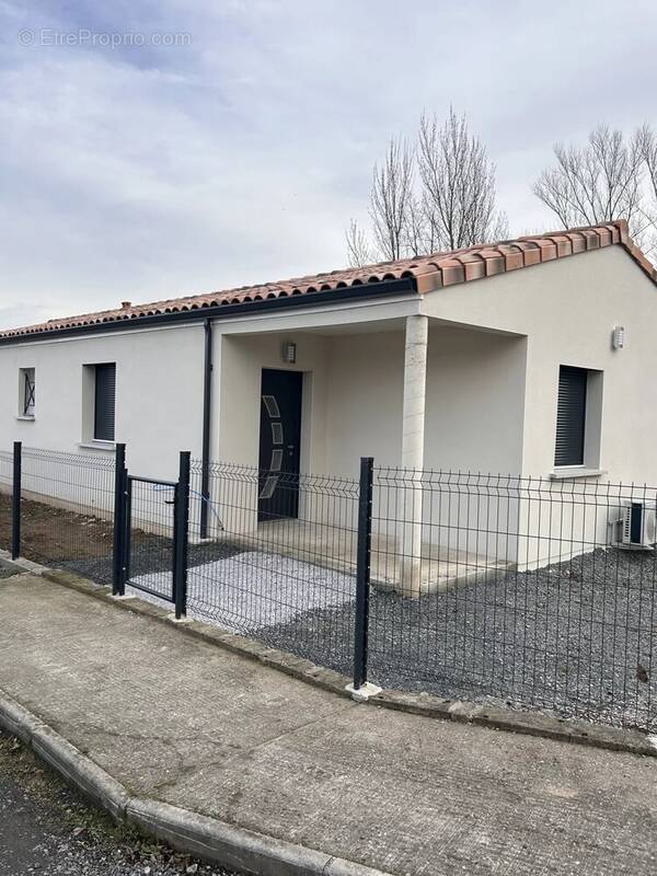 Maison à LISLE-SUR-TARN