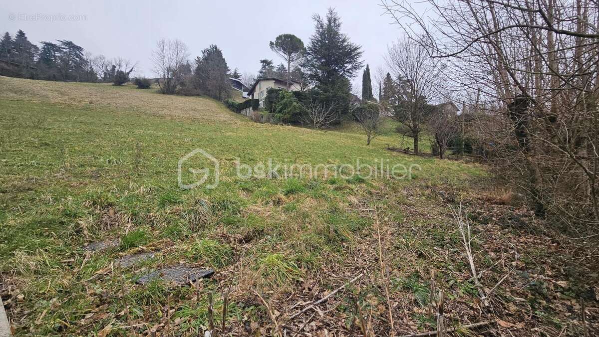 Terrain à CORENC