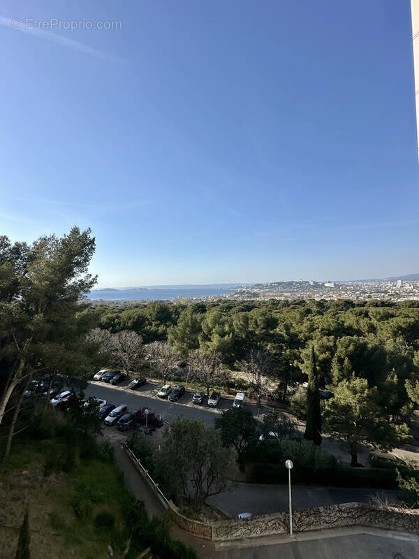 Appartement à MARSEILLE-8E