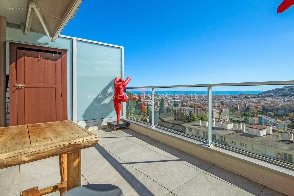 Appartement à NICE