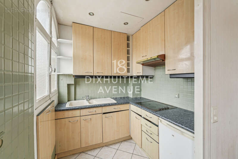Appartement à PARIS-18E