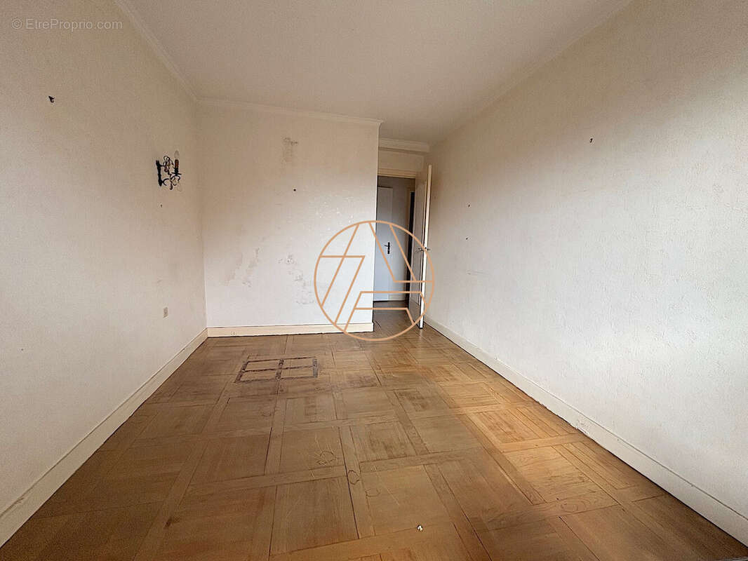 Appartement à SAINT-MAUR-DES-FOSSES