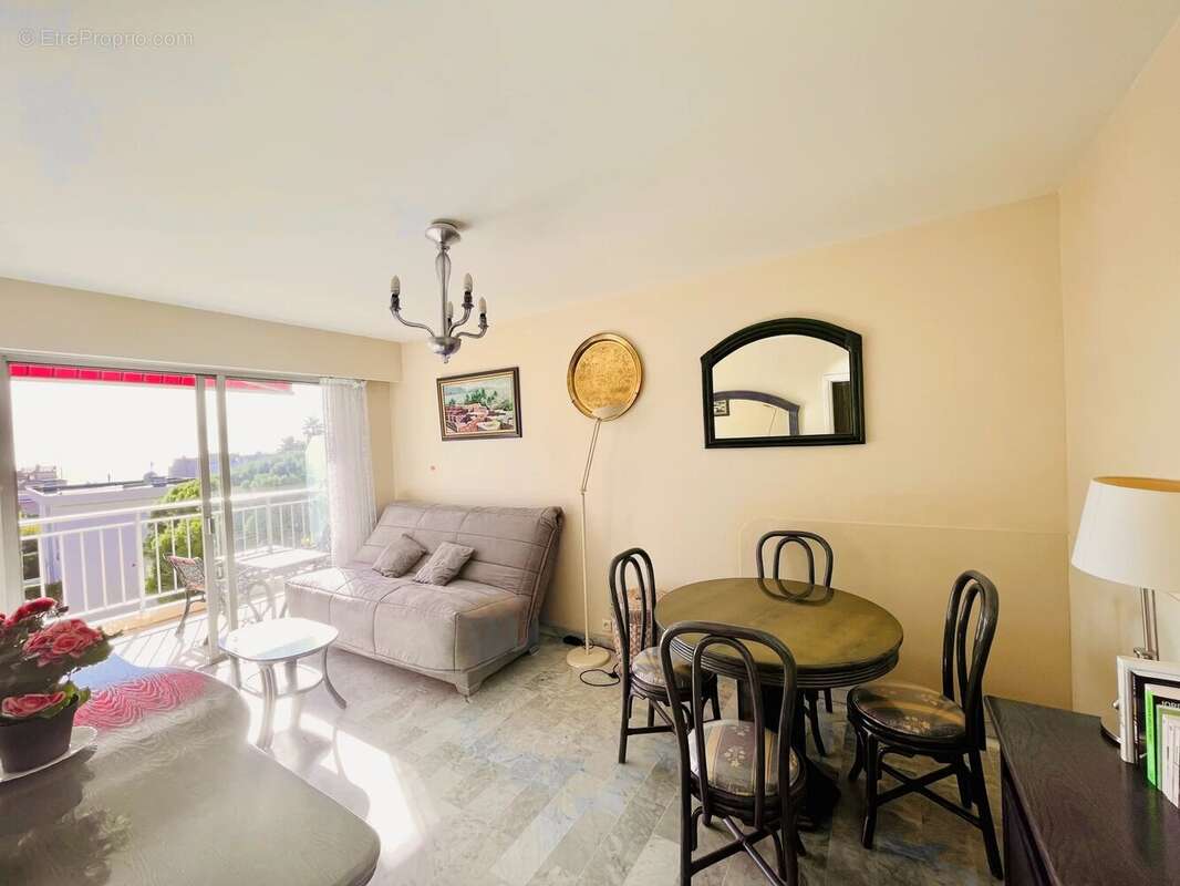 Appartement à CAGNES-SUR-MER