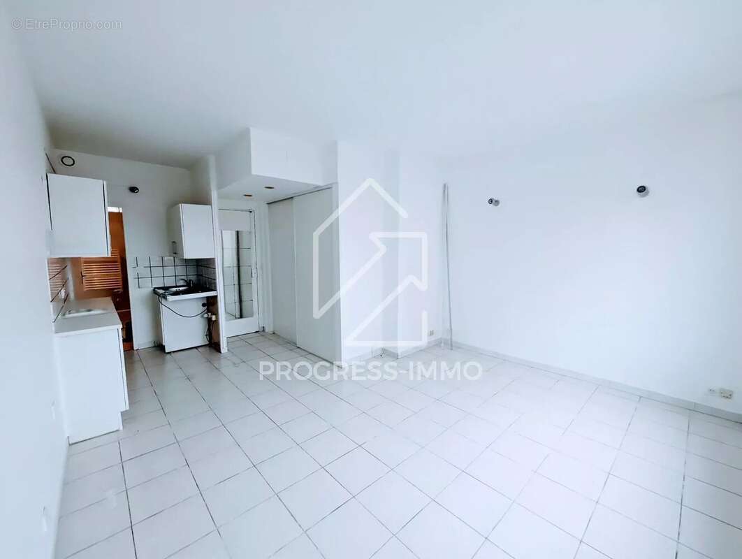 Appartement à SAINT-MAUR-DES-FOSSES