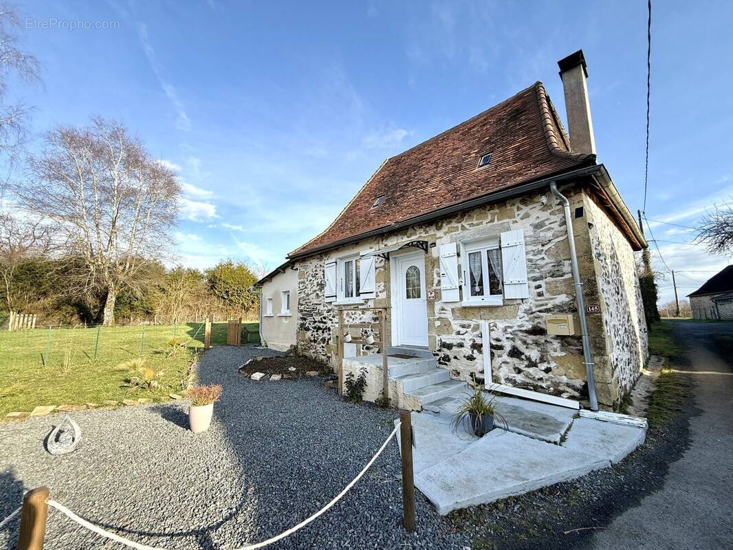 Maison à DUSSAC
