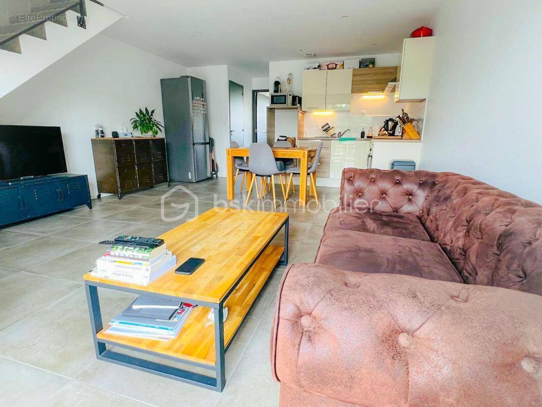 Appartement à CRAPONNE