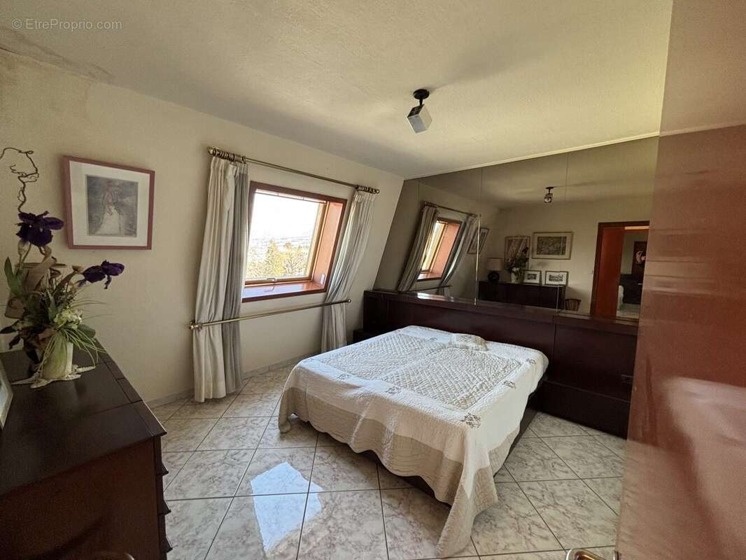 Appartement à AIX-LES-BAINS