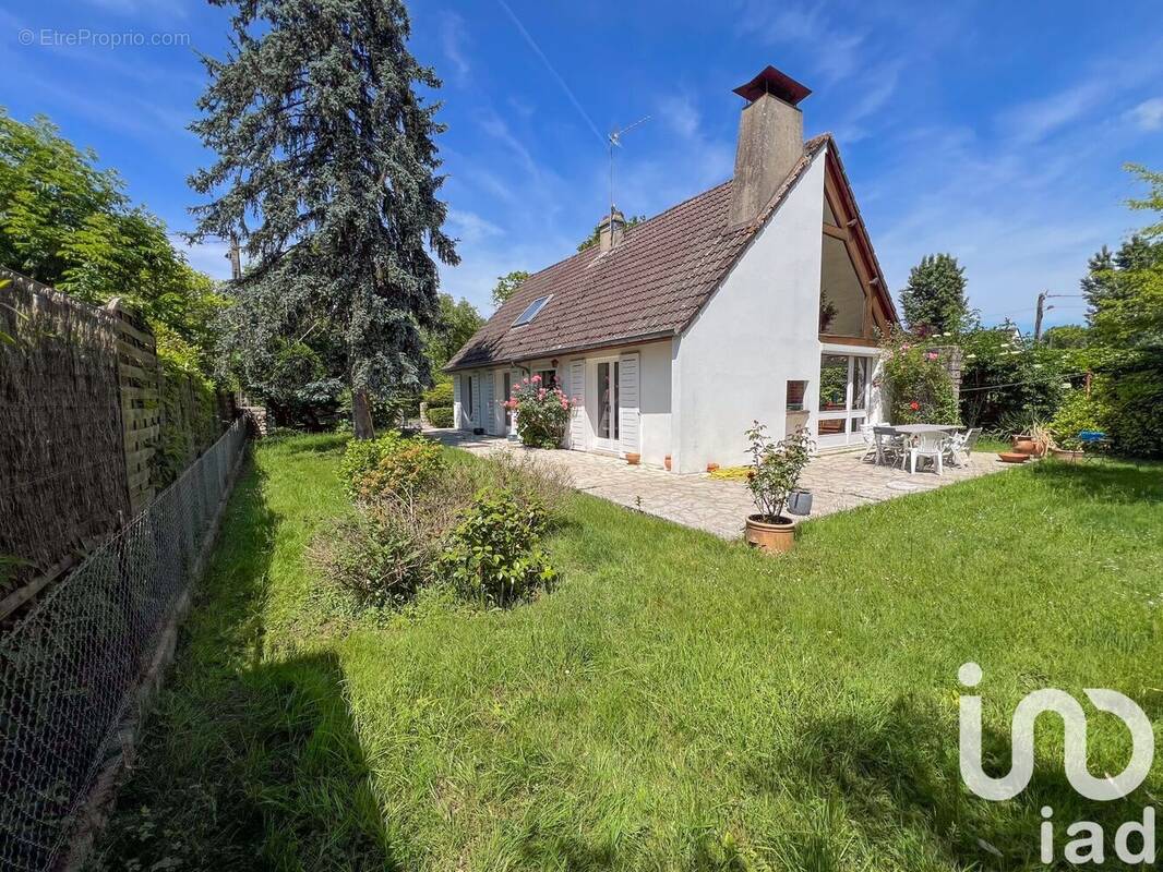 Photo 1 - Maison à LE CHATELET-EN-BRIE