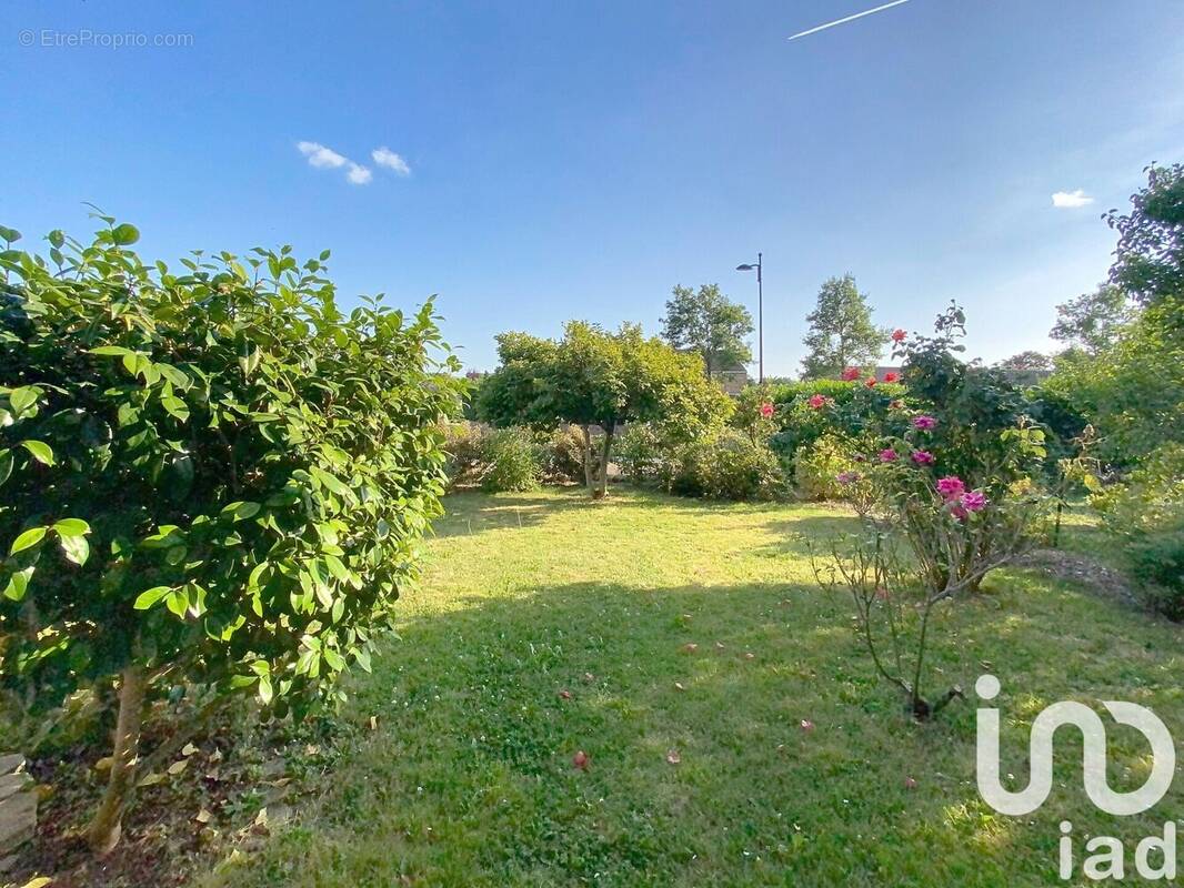 Photo 1 - Appartement à MONTIGNY-LE-BRETONNEUX