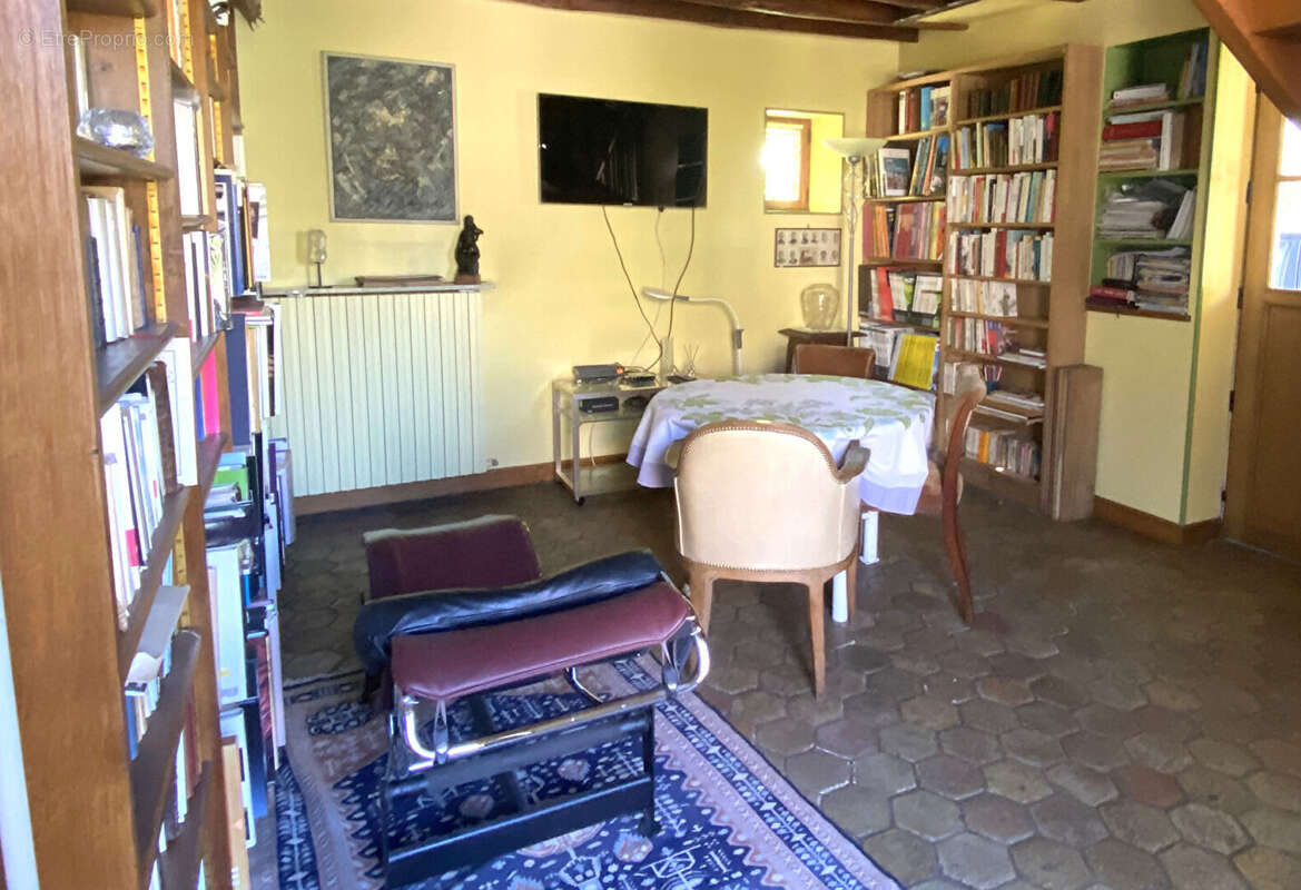 Maison à HOUDAN