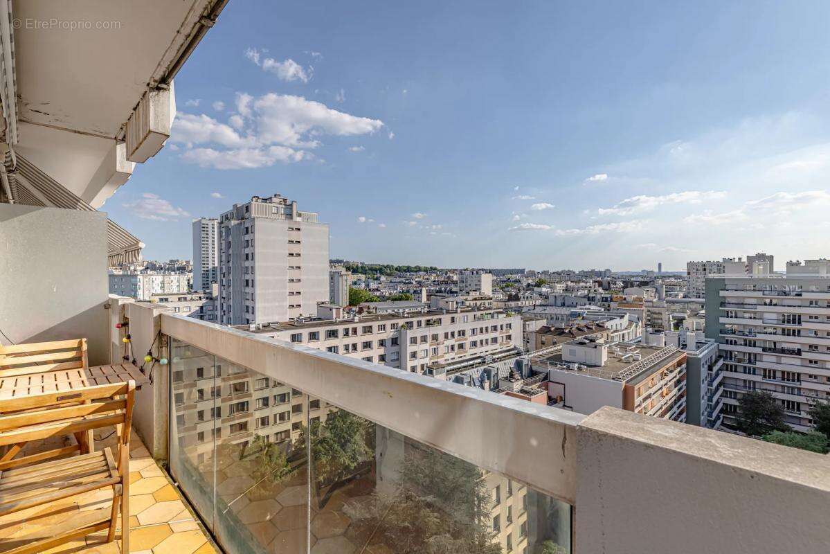 Appartement à PARIS-19E