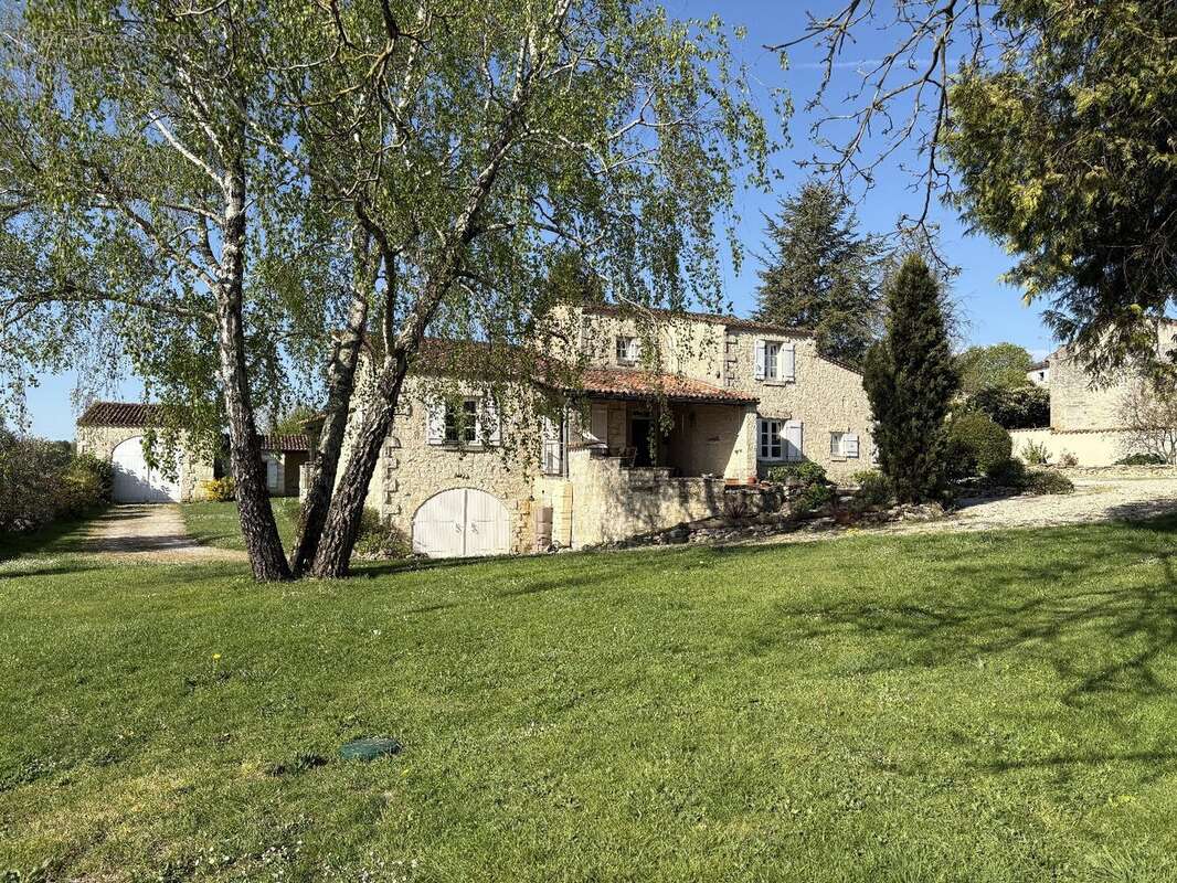 Maison à ROUILLAC