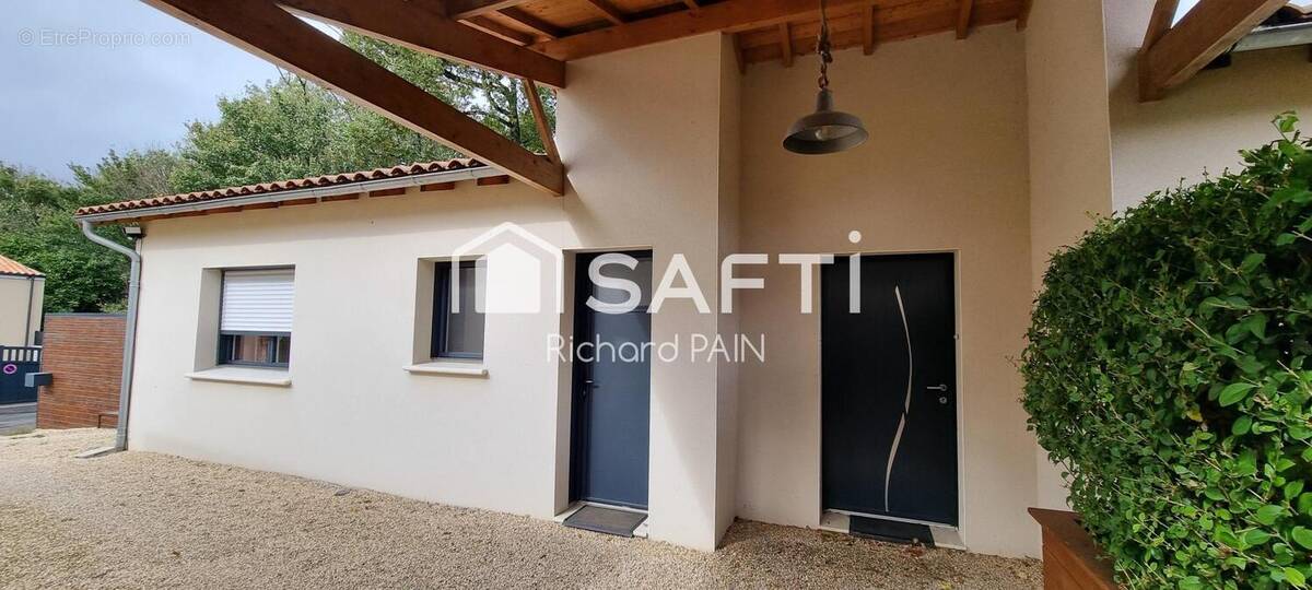 Photo 1 - Maison à LA CRECHE