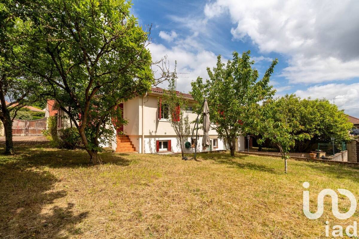 Photo 1 - Maison à BEYNES