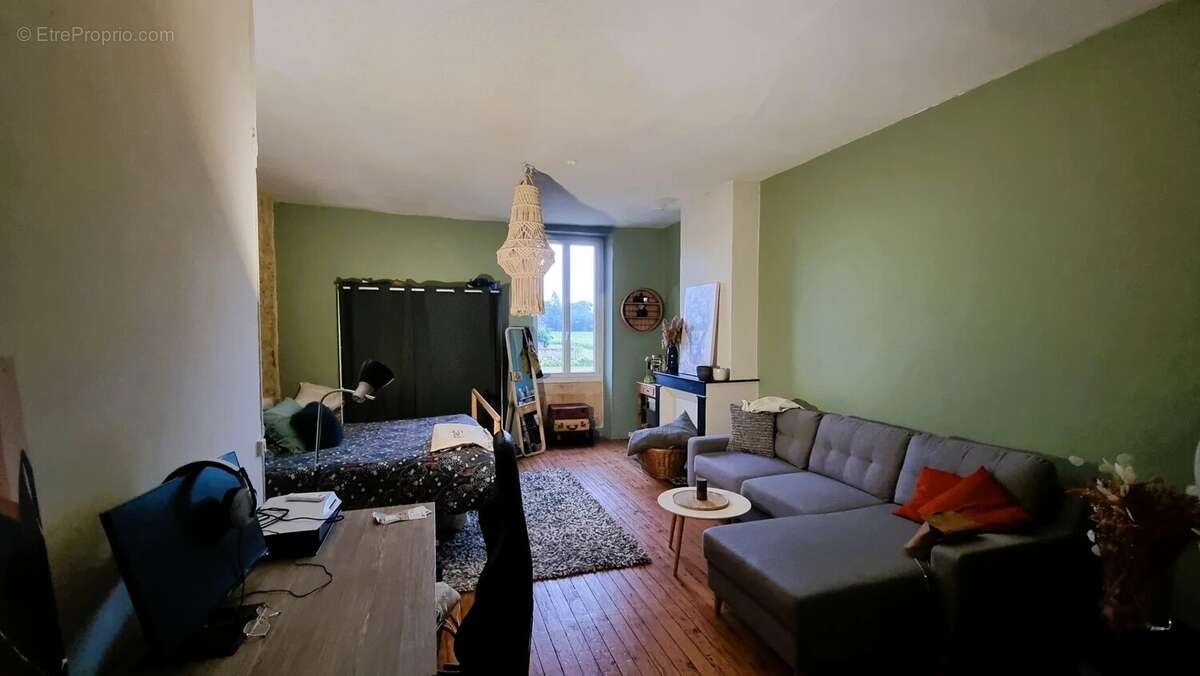 Maison à CERONS