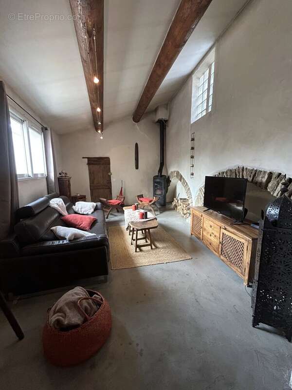 Maison à FONTAINE-DE-VAUCLUSE