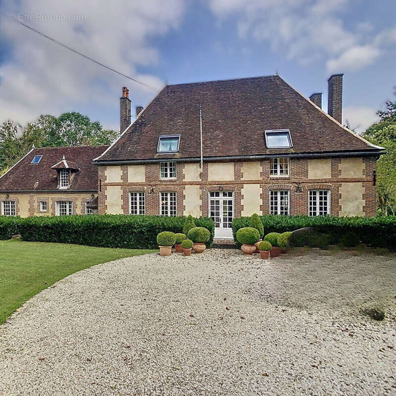 Maison à AIX-EN-OTHE
