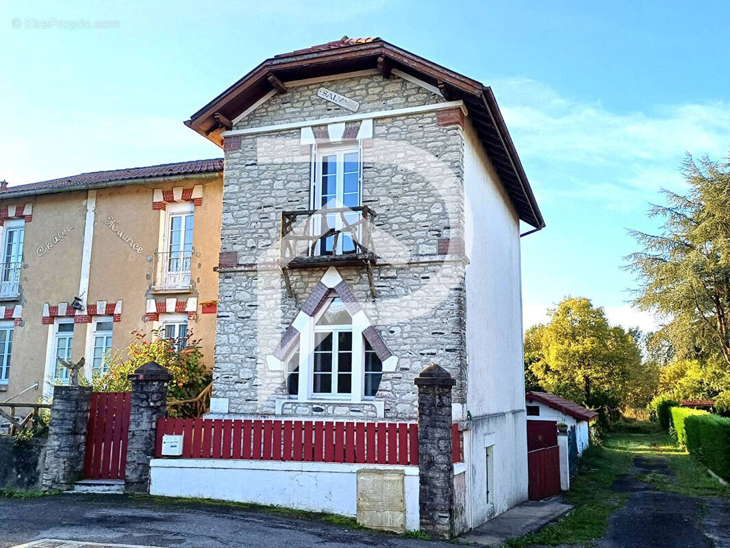 Maison à PEYREHORADE