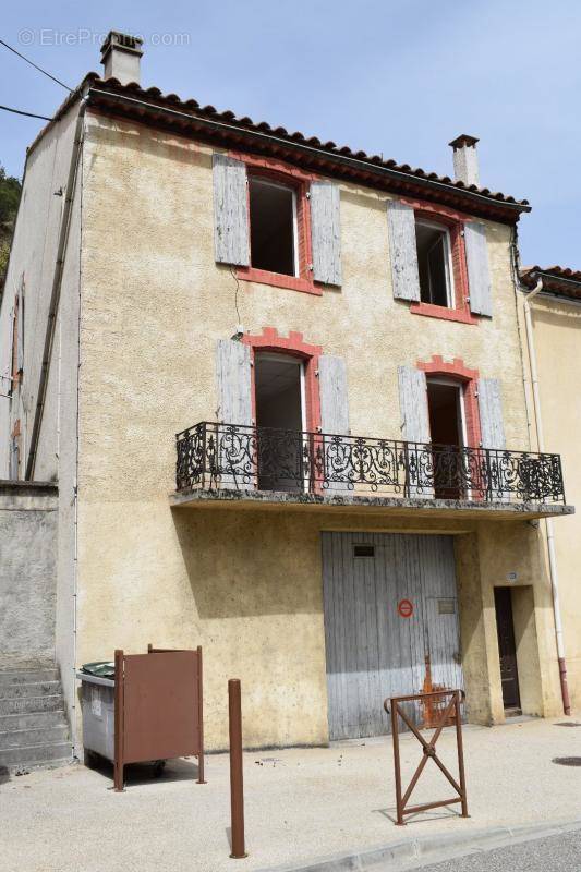 Appartement à AXAT
