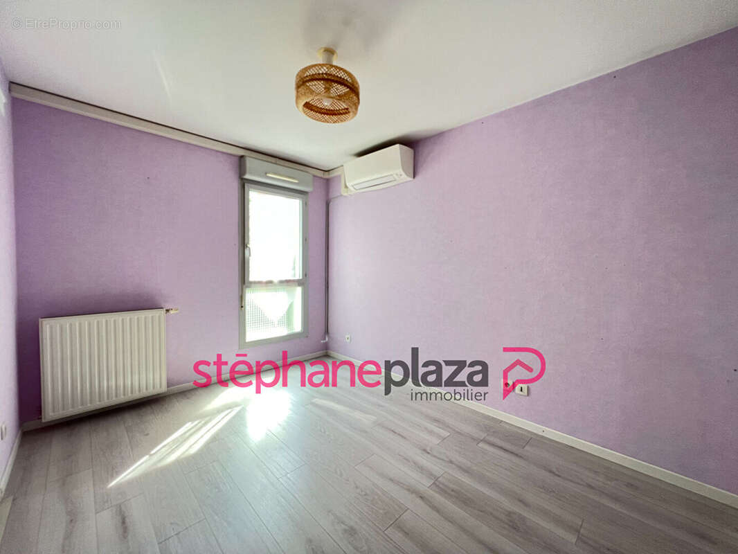 Appartement à VAULX-EN-VELIN