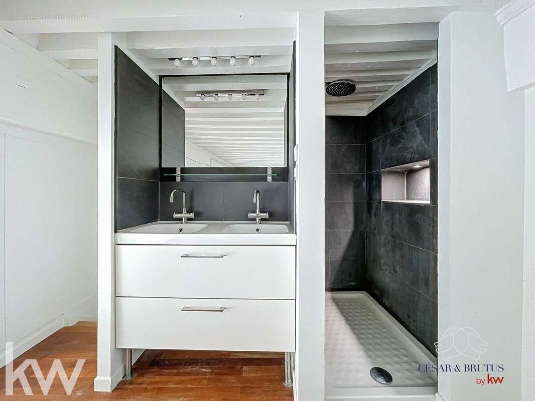 Appartement à LYON-1E