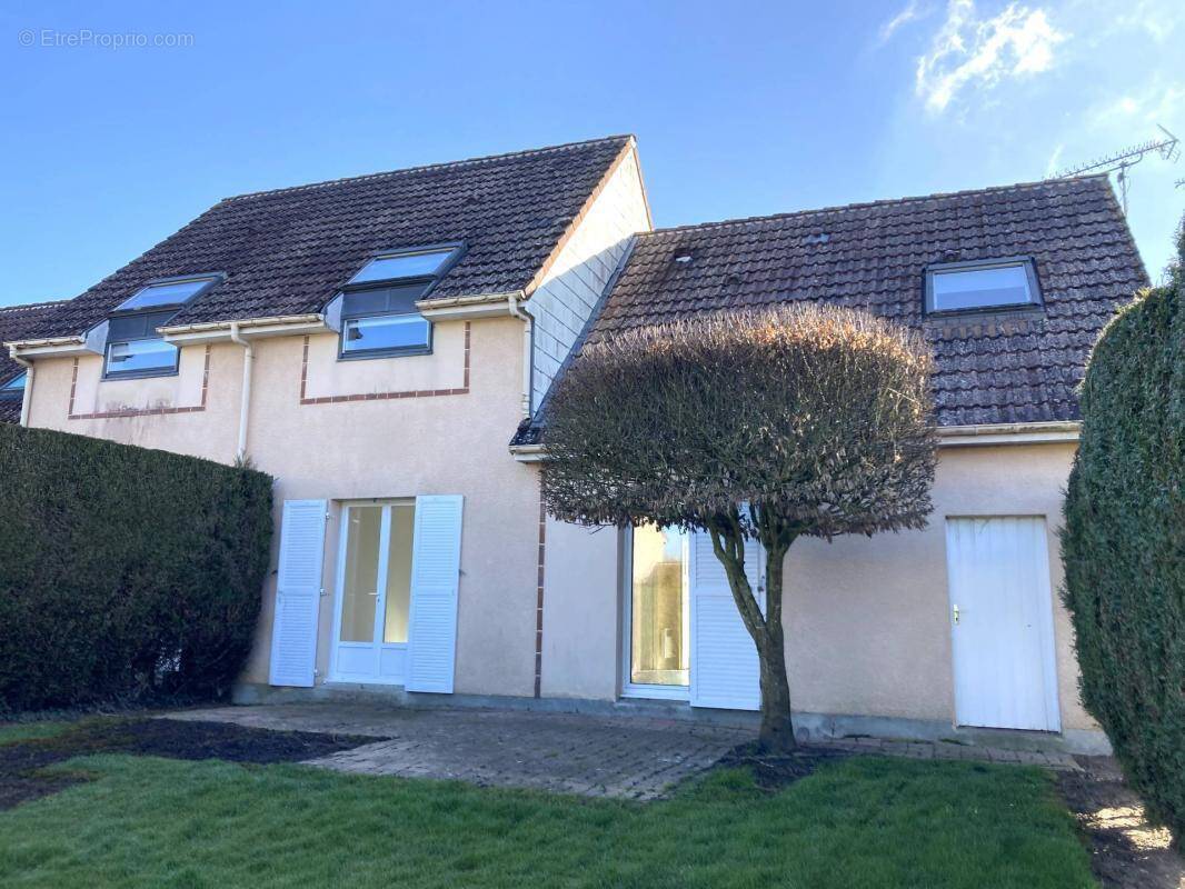 Maison à BEAUMONT-LE-ROGER