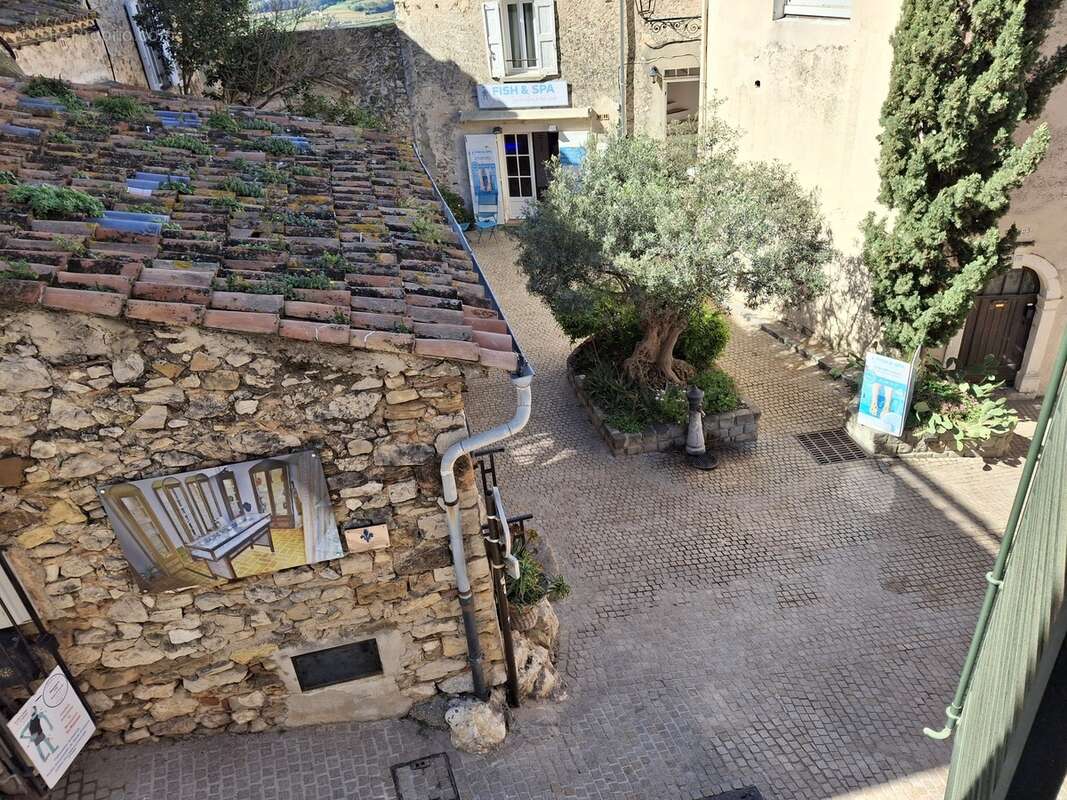 Appartement à LE CASTELLET