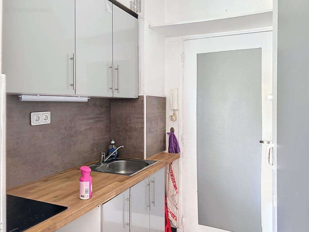Appartement à PUGET-SUR-ARGENS