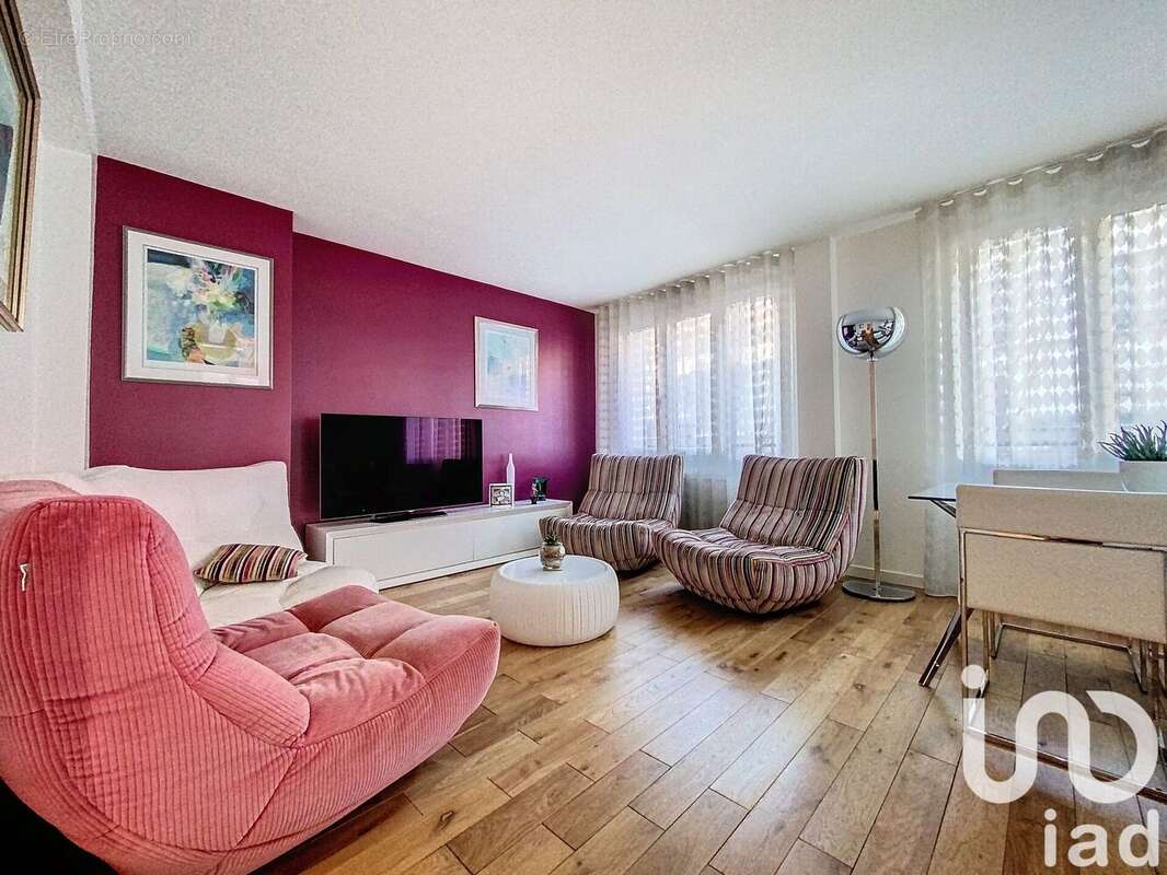 Photo 2 - Appartement à SAINT-MAUR-DES-FOSSES