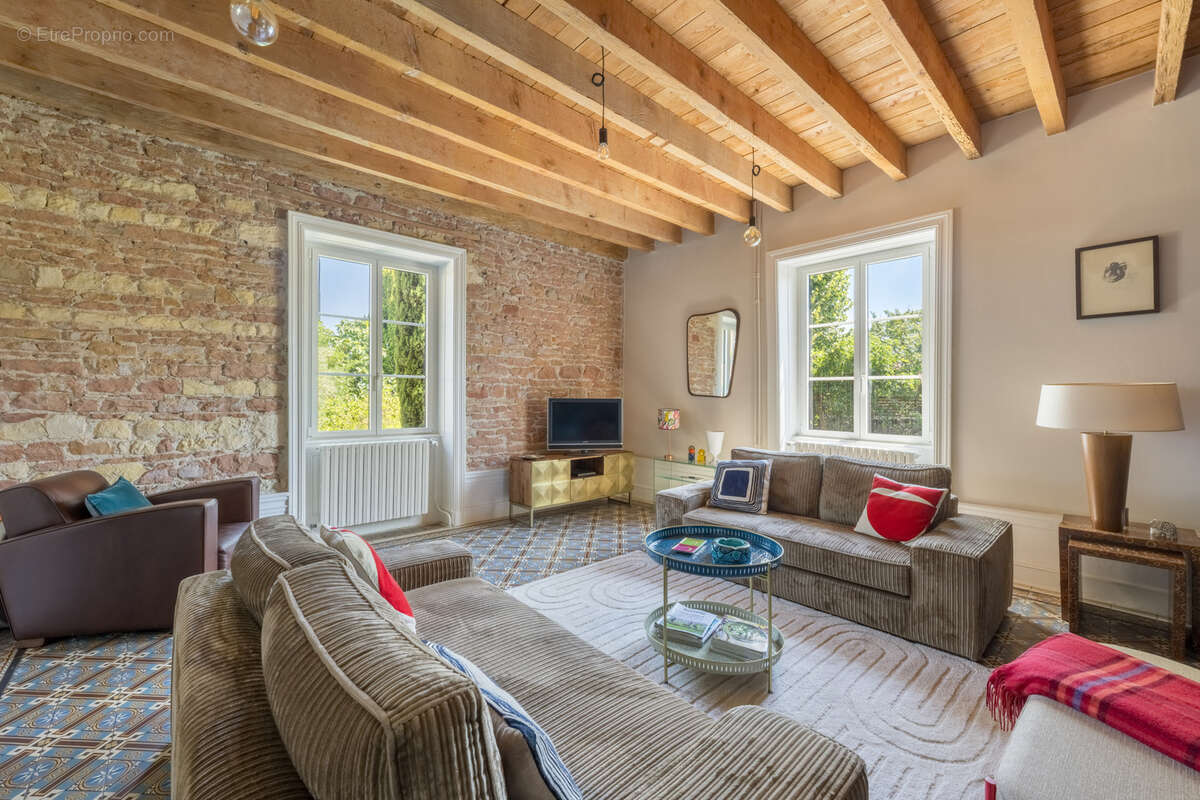 Maison à LACHASSAGNE