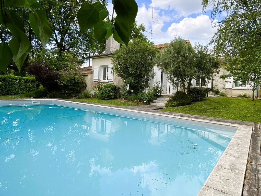 Maison à LINARS