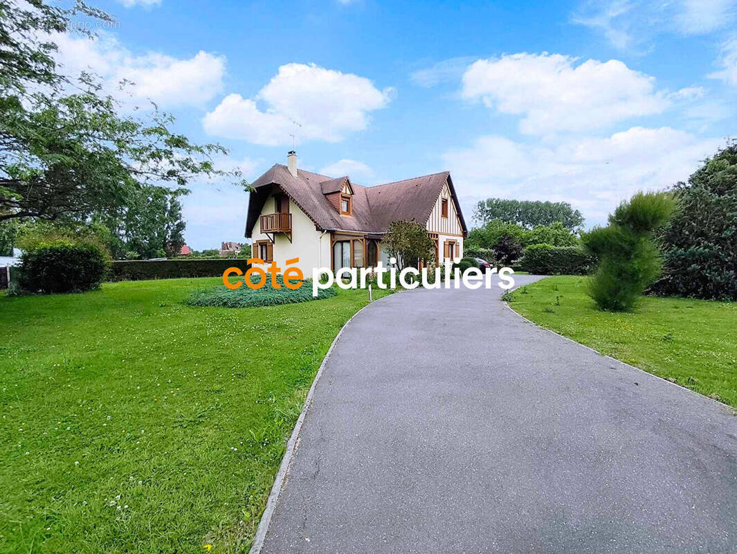 Maison à MEZIDON-CANON