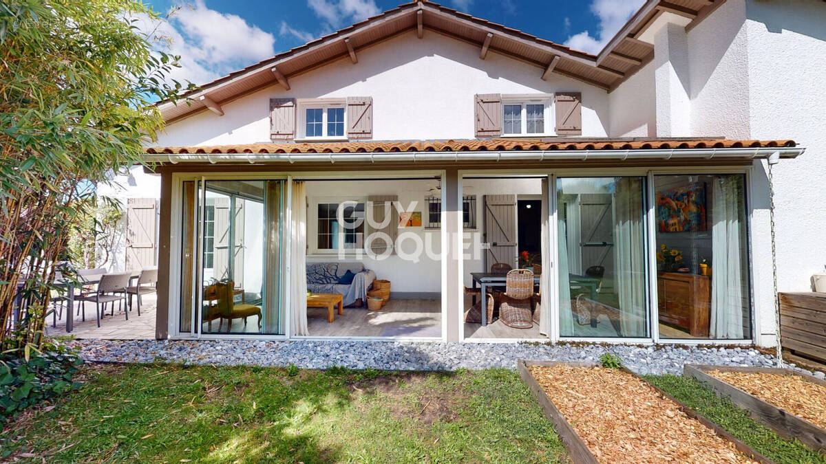 Maison à LEOGNAN