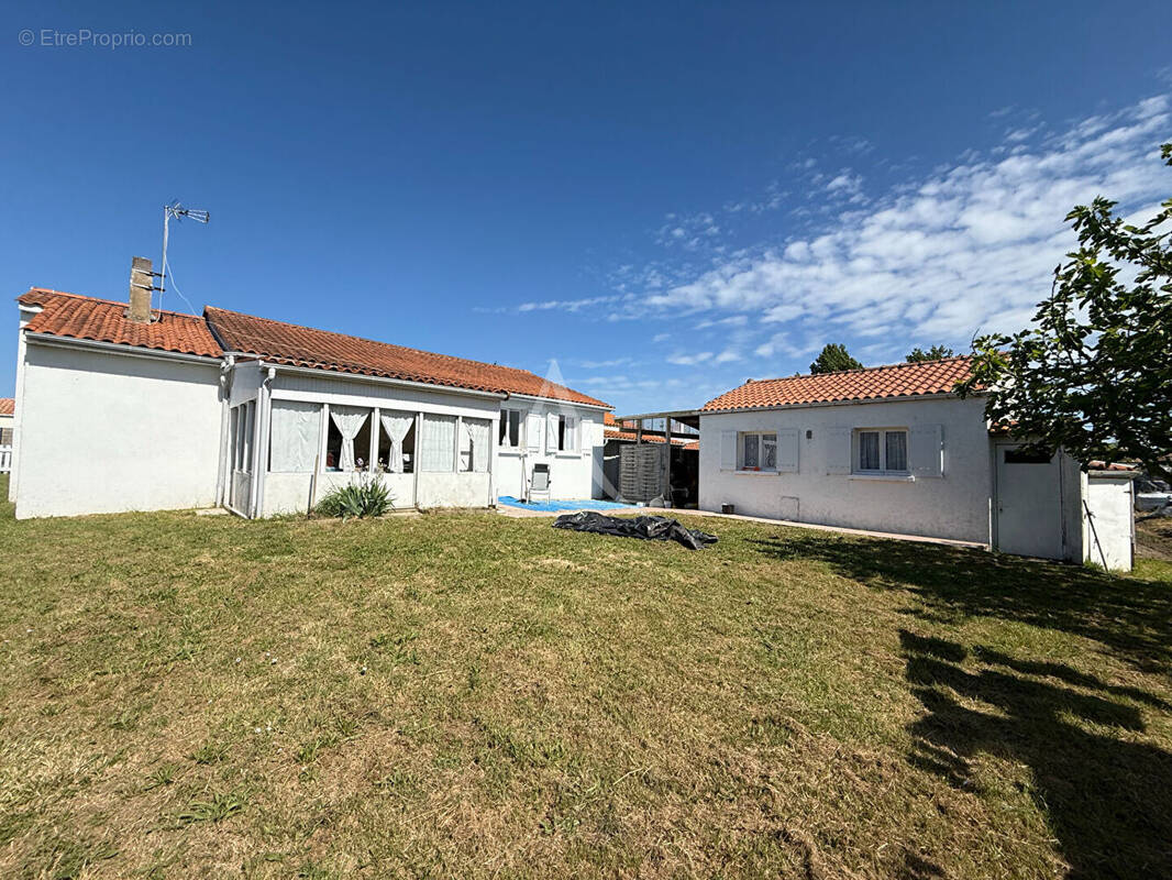 Maison à NOTRE-DAME-DE-RIEZ