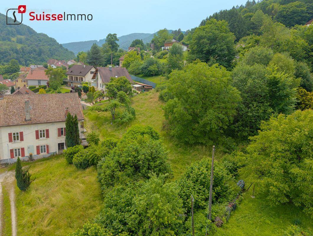 Terrain à PONT-DE-ROIDE