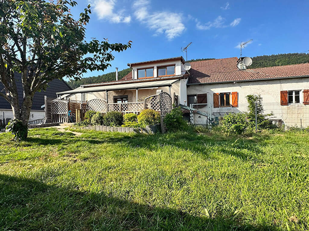 Maison à SAINT-ETIENNE-LES-REMIREMONT
