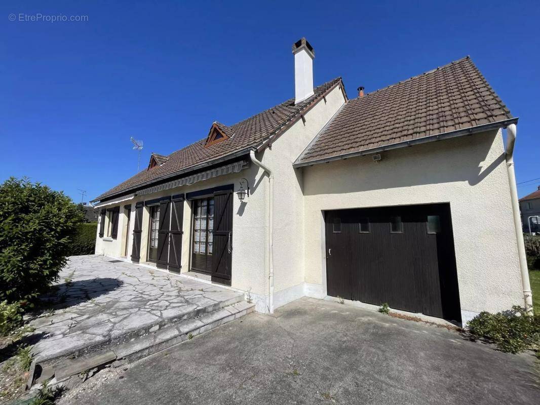 Maison à SALBRIS