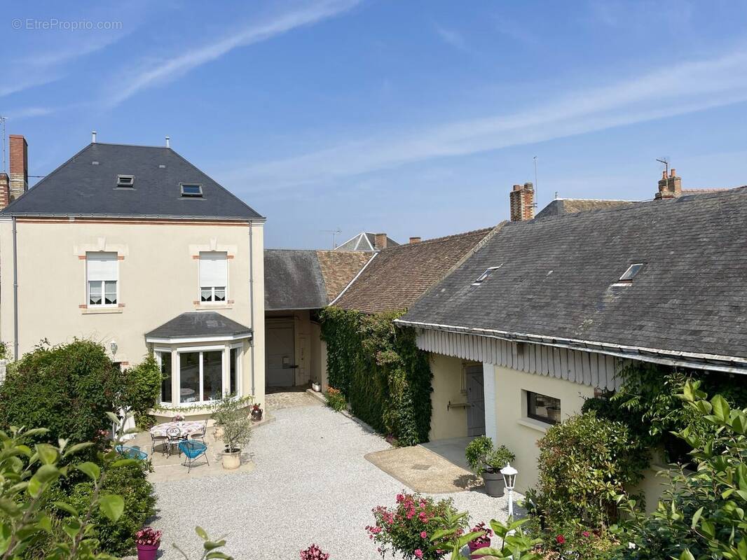 Vue depuis potager - Maison à BONNETABLE