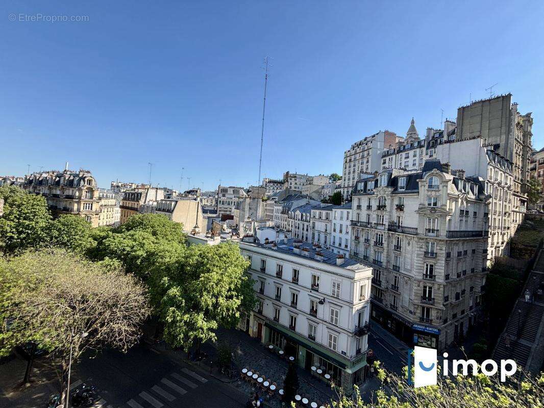 Appartement à PARIS-18E