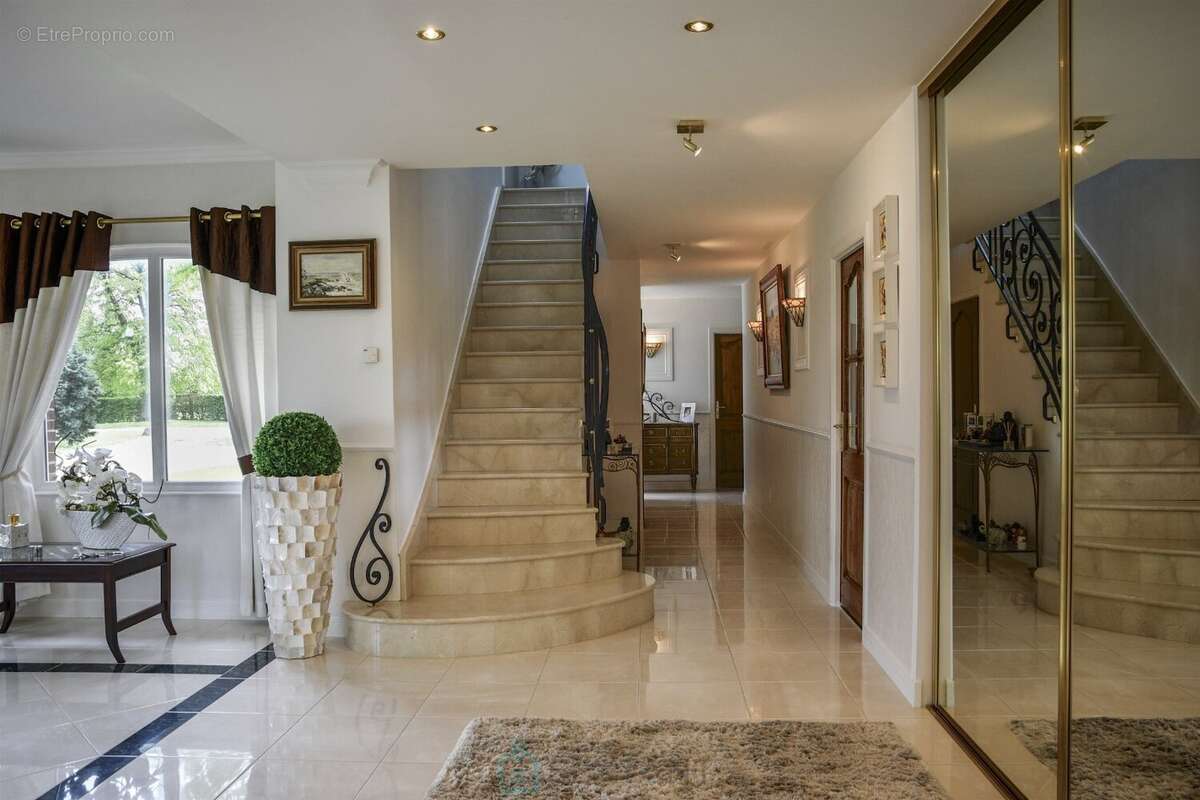 Maison à LA BOUILLE