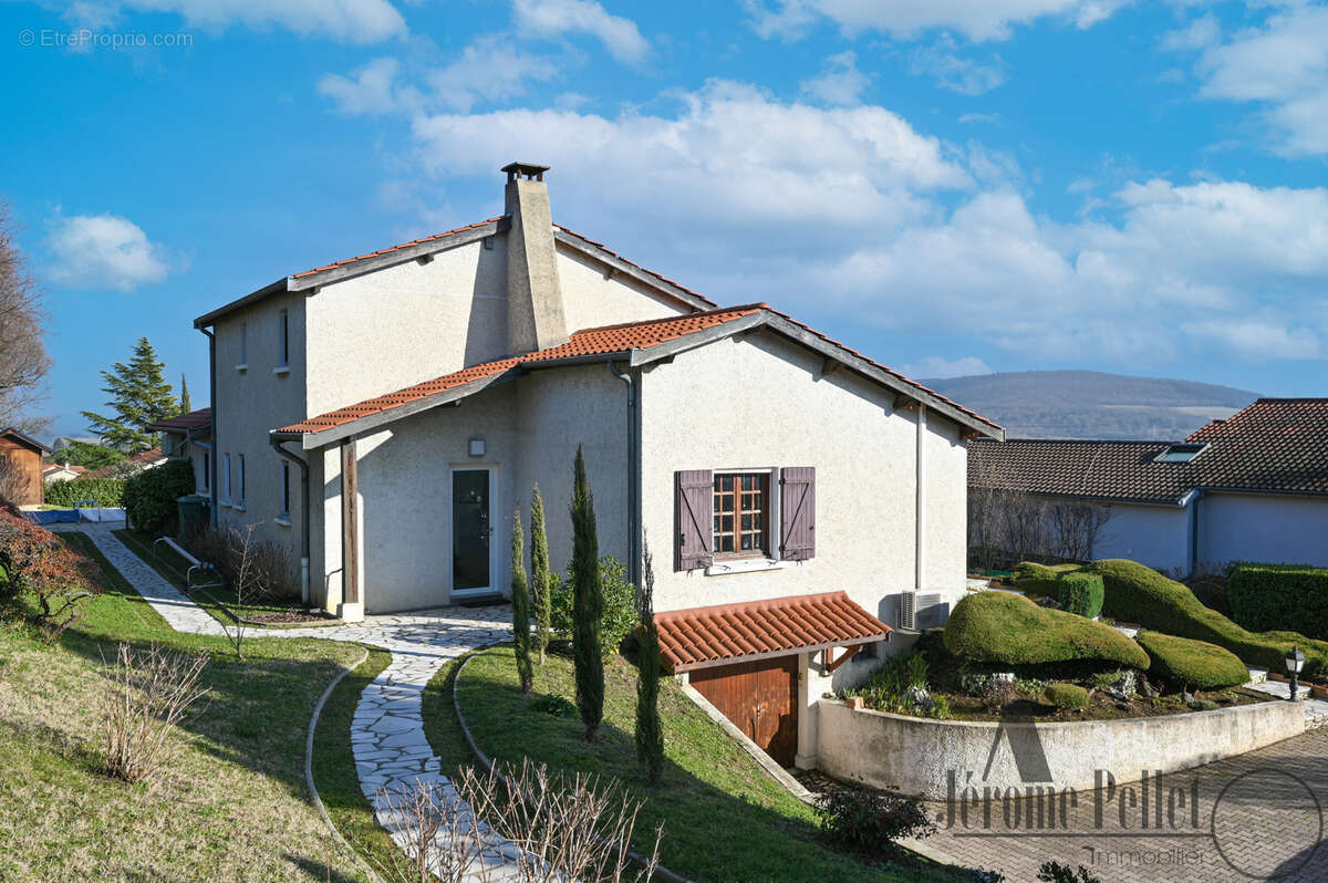 Maison à COMMUNAY