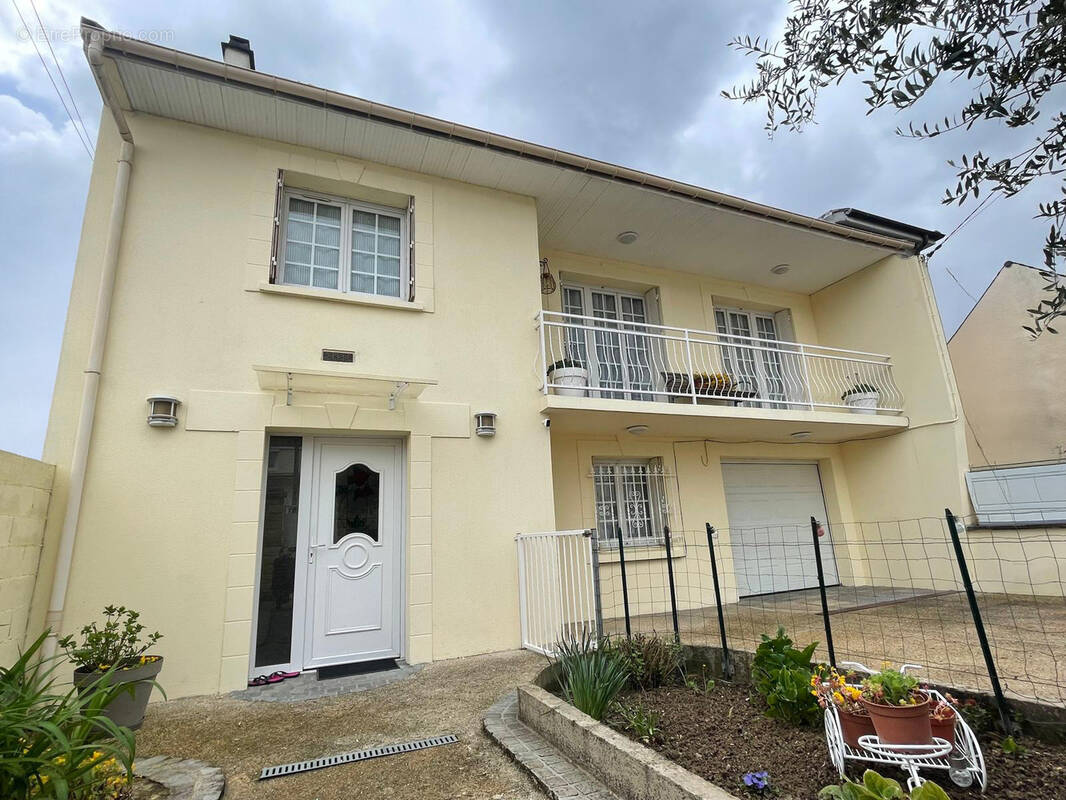 Maison à MITRY-MORY