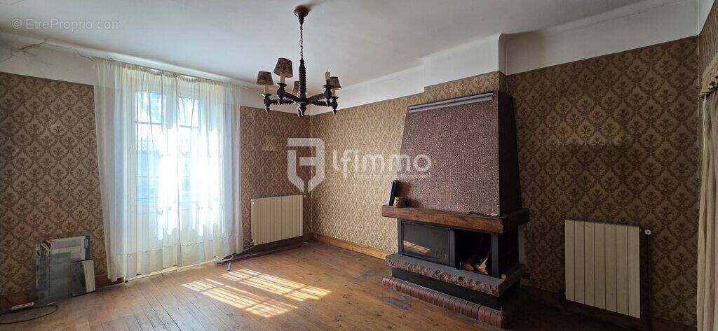 Appartement à QUILLAN