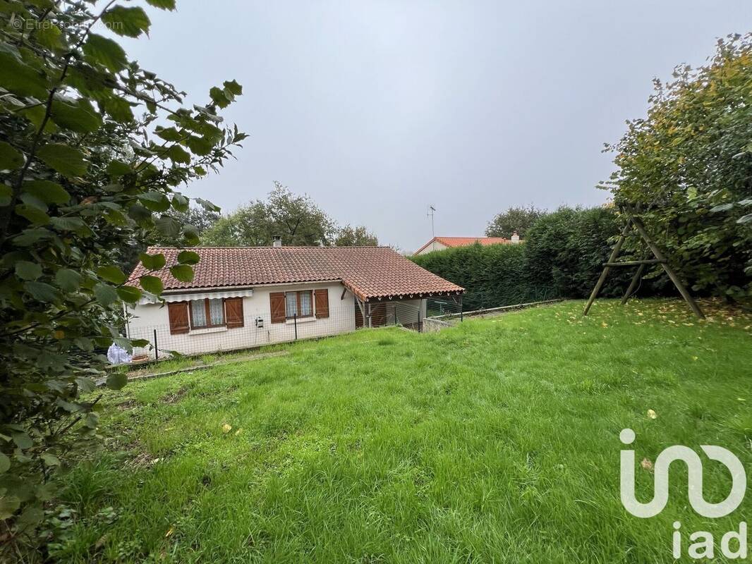 Photo 1 - Maison à LA TESSOUALLE