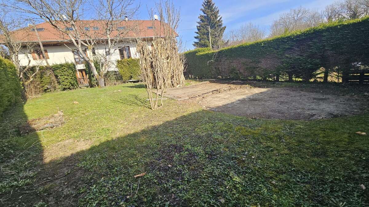 Appartement à ALBENS