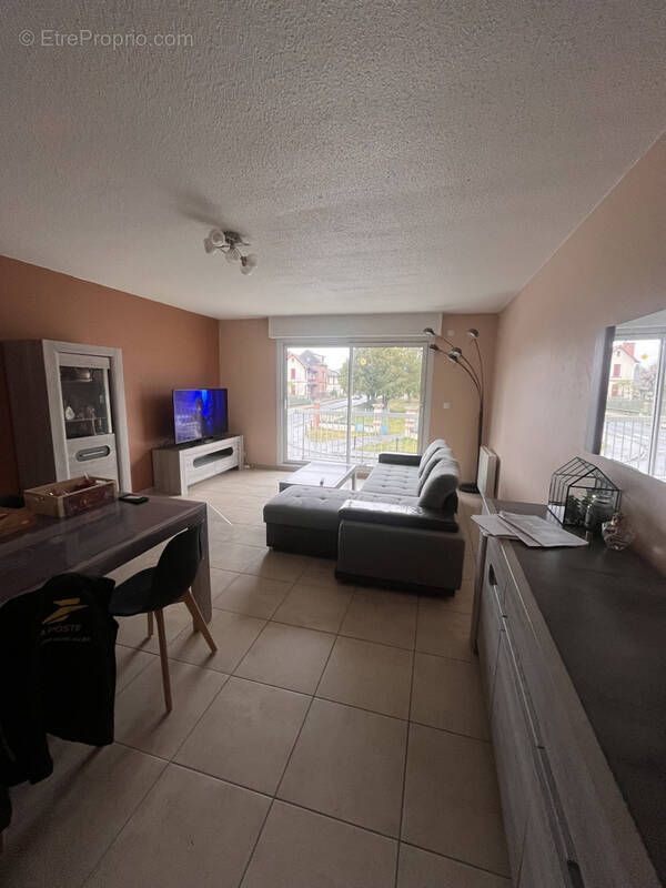 Appartement à YZEURE