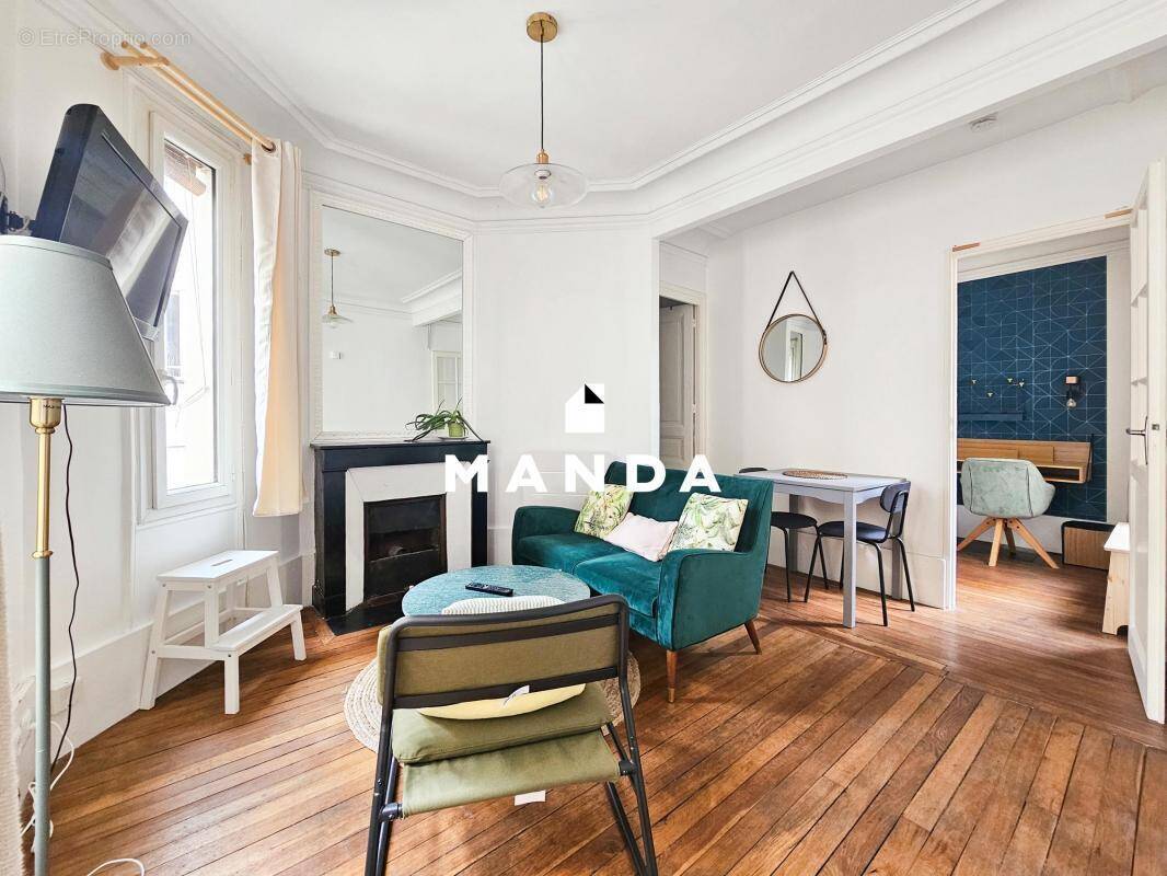 Appartement à PARIS-18E