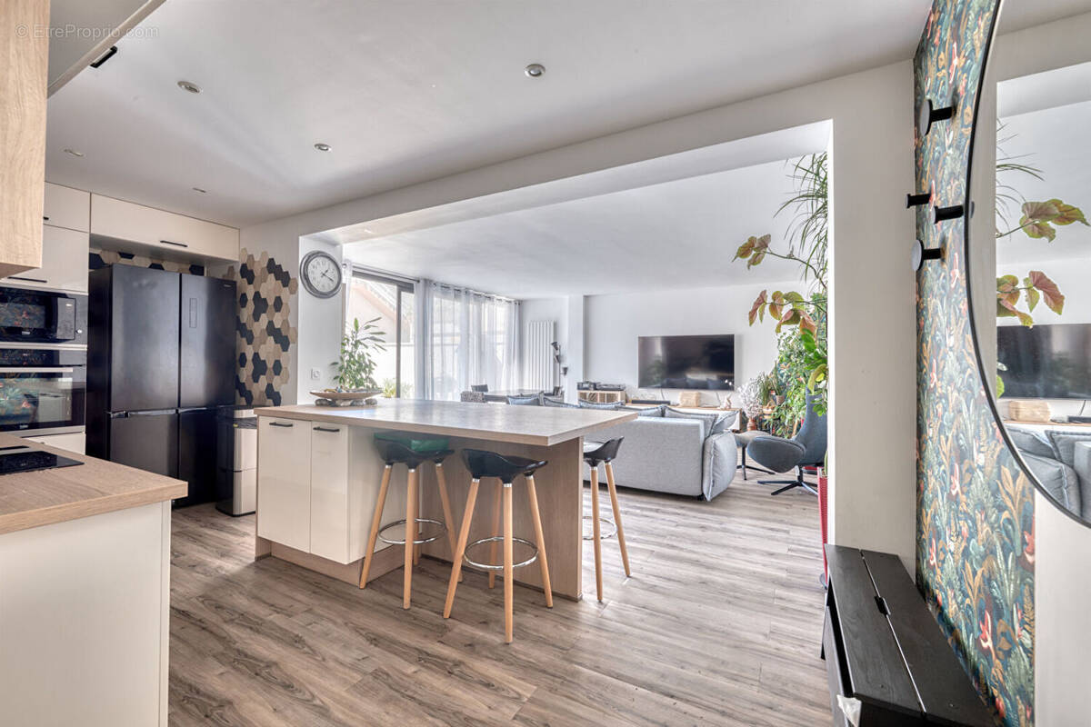 Appartement à SAVIGNY-LE-TEMPLE