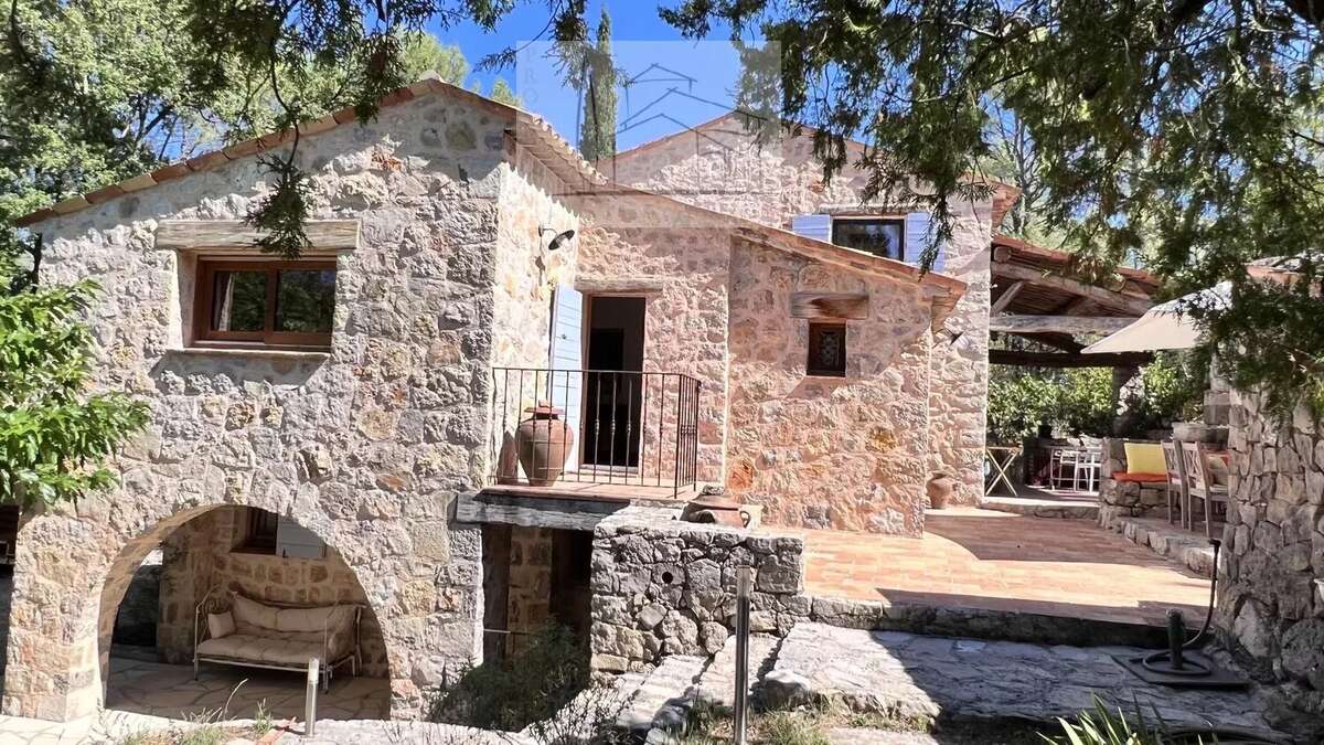 Maison à FAYENCE